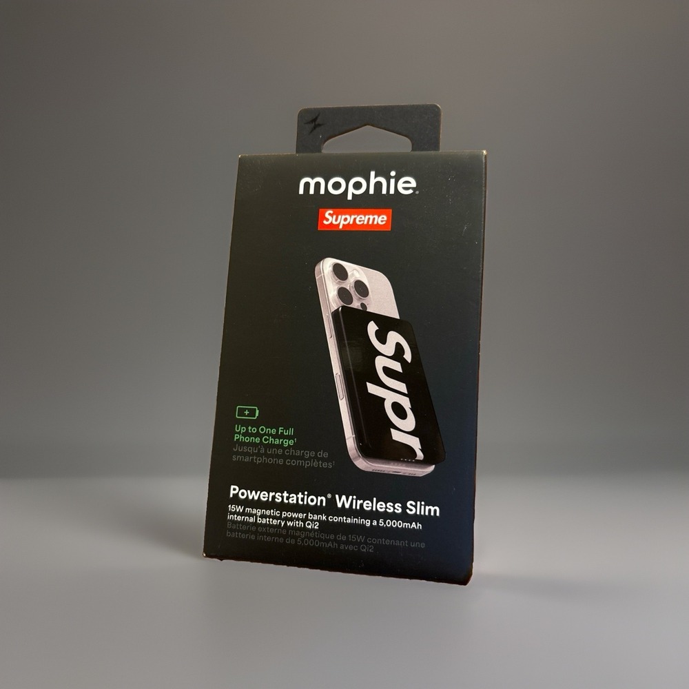 2026 Supreme®/mophie® Qi2 Powerstation 15W 5000mAh Black Magnetic, BRAND NEW